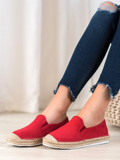 64044 - Goodin nizki elegantni čevlji rdeca barva